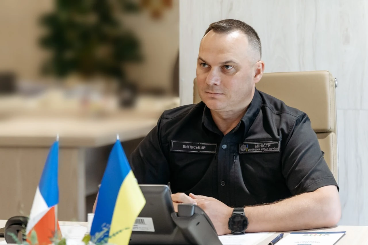 Колона спеціалізованих автомобілів та українських рятувальників вирушає до Франції для допомоги у гасінні лісових пожеж.