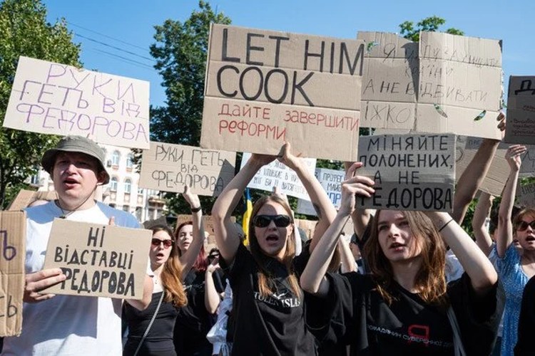 Третій день протестів через відставку Федорова: мітинги у восьми містах