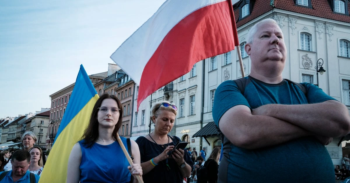 Хроніка серпневого зрізу «Рейтингу»: етапи та відповіді 1000 біженців у Польщі