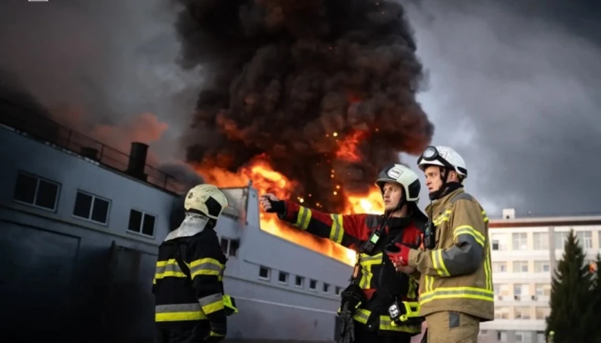 Атака дронів 16 вересня: у Києві знищено склад реквізиту «Квартал 95»