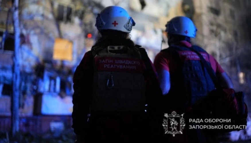 У Запоріжжі після нічної атаки 21 вересня пошкоджено будинок і ТЦ: є поранений