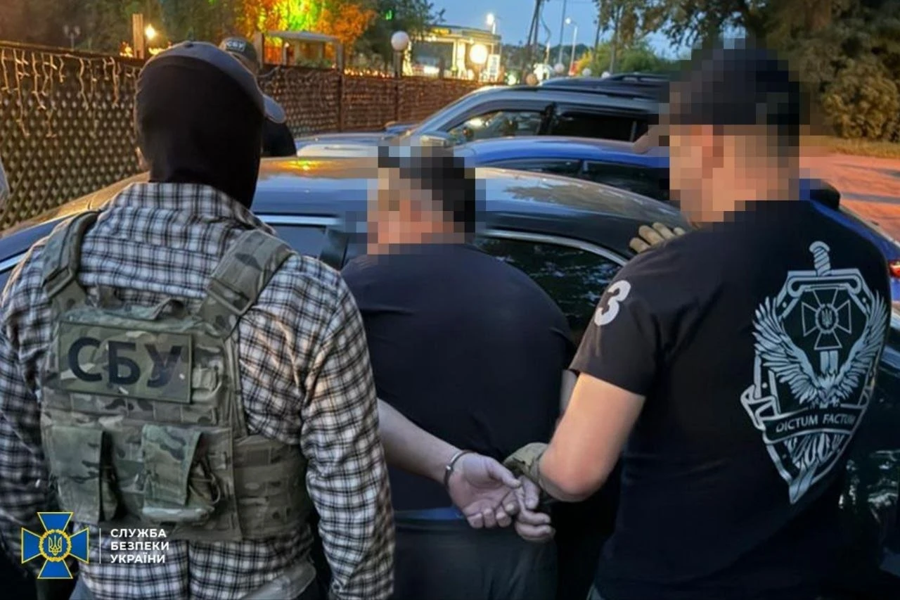СБУ викрила групу, що готувала підриви в Чернігові та на Прикарпатті: що вже відомо