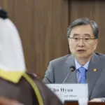 Міністр закордонних справ Південної Кореї Чо Хьон під час парламентського аудиту (за фото Yonhap)